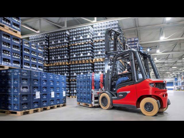 Full e-power: The Linde X35 in action | Linde Material Handling