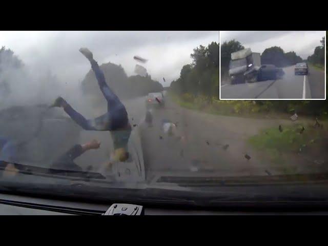 Russian Car Crash Compilation 2021