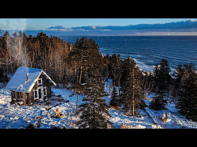 Braving EXTREME COLD in Remote Cabin on Lake Superior (-40ºF)