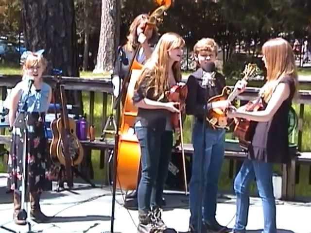 The Anderson Family Bluegrass - Ruby - April 28, 2012