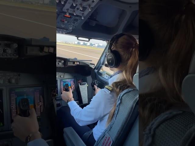 Take OFF Time  #viral #airforce #pilot #girl #subscribe @PilotZX6R