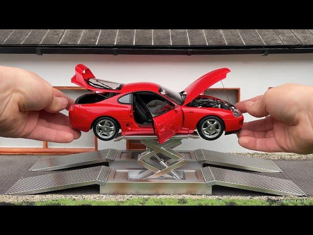 1:18 Toyota Supra (A80) with car lift, red - LCD Models [Unboxing]