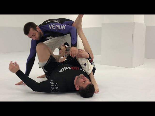 Kristian Cestaro - свип из халф-гарда (sweep from half guard No Gi (many details!)