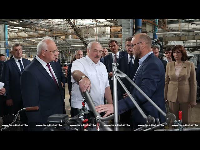 Lukashenko arranged a dressing at a motorcycle plant