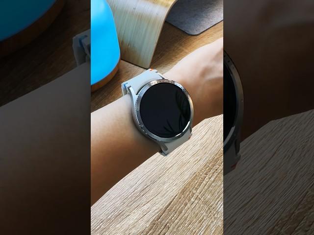 Trying on the Ringke Bezel Styling for the Galaxy Watch 7 (40mm)