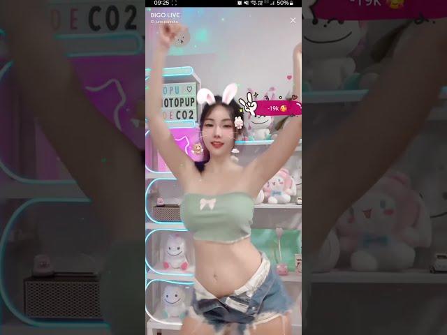 CUTE ASIAN BUNNY GIRL DANCING https://livepix.gg/bigoevolution  #bigo #bigolive #periscope #viral