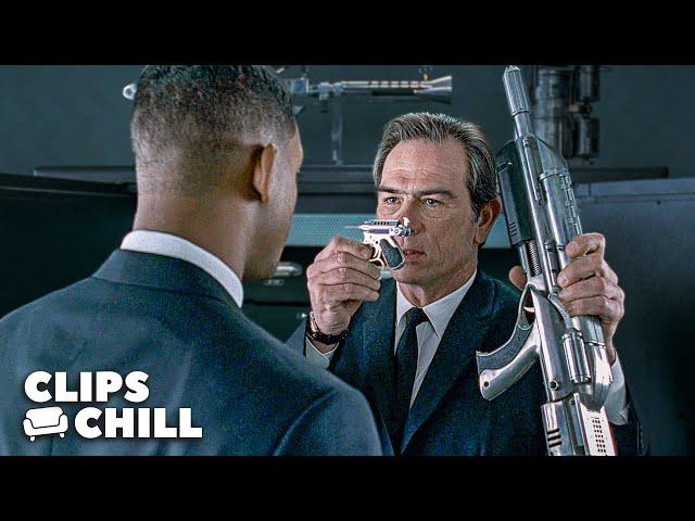 “I Get a Little Midget Cricket Neuralyzer?” | Men in Black (Will Smith, Tommy Lee Jones)