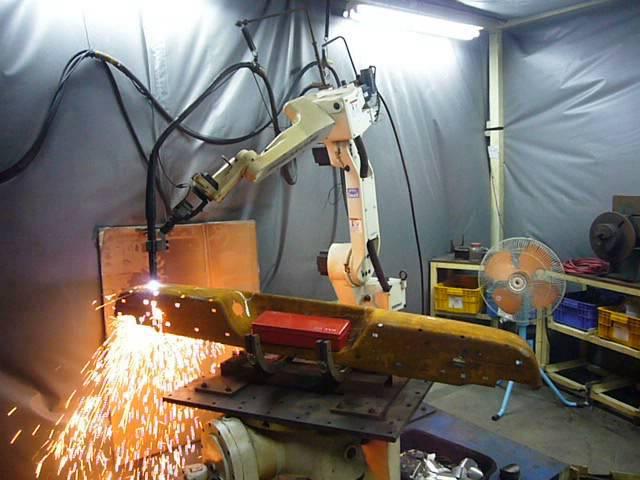 OTC Robot arm with plasma cutting