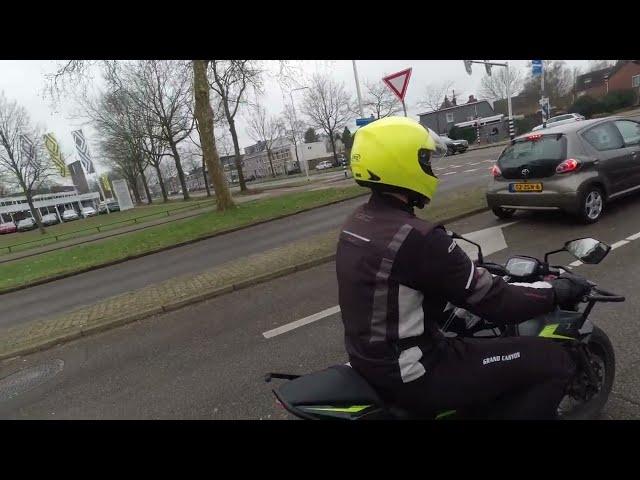 Motorrijles in Zwolle: Ik heb veel gezien onderweg, maar dit nog NOOIT! (verkeersdeelname)