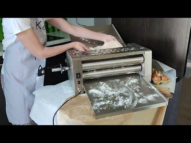 Electric Dough Sheeter Farina for Croissant Pastry Pasta Pizza Fondant