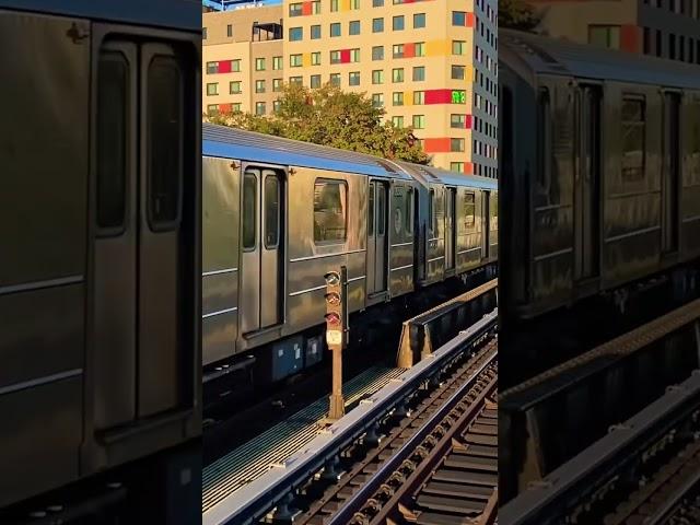 R62A 6 Express Train at Morrison Av-Soundview