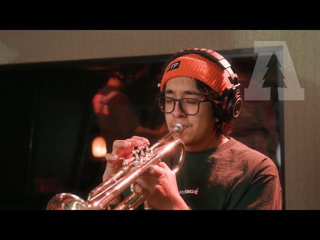 Cuco - Amor de Siempre | Audiotree Live