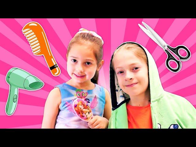 Selin spielt Friseur. Kinder Video auf Deutsch. Geschwister Show für Kinder