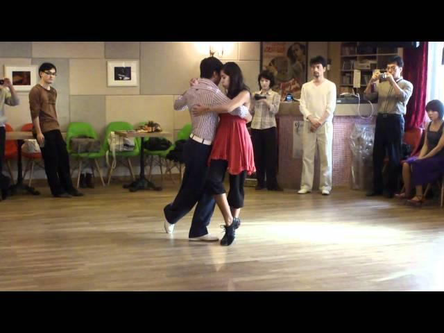 Roxana Suarez & Sebastian Achaval ~~~ Tango salon. Workshop.