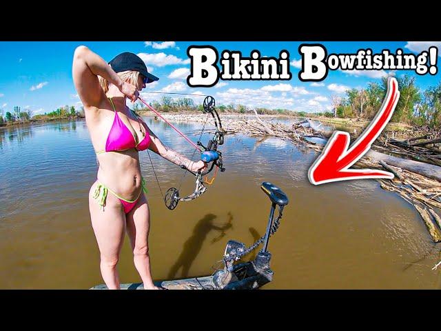 River Bowfishing the SPAWN after a RAINSTORM!!! (They’re Everywhere!!)