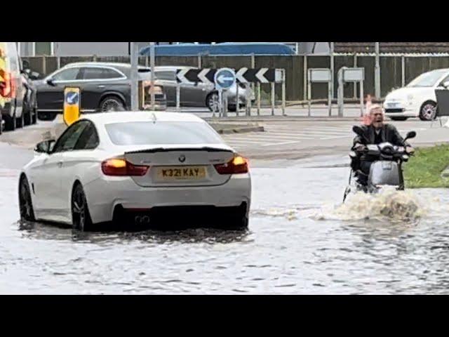 Mobility Scooter VS BMW!! || UK Flooding Fails || Vehicles vs Floods compilation || #173