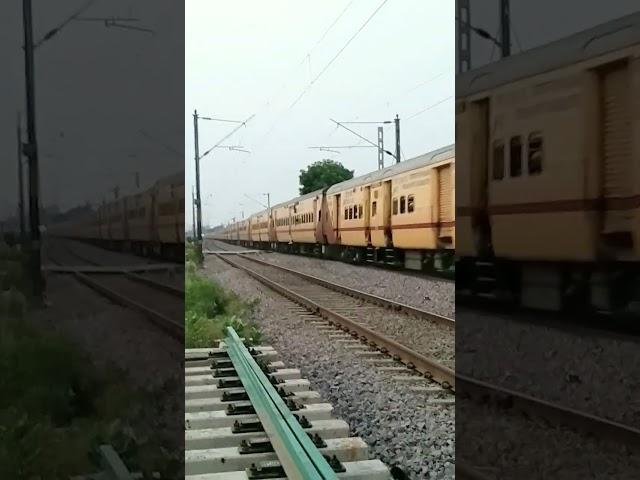 12716 Sachkand Express #Railway #viralshorts #likeandsubscribe