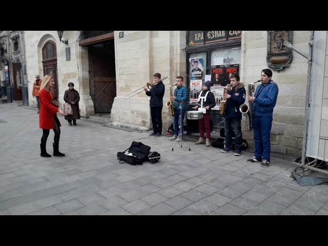 Вуличні музиканти у Львові. Львів, музика. Lviv street music