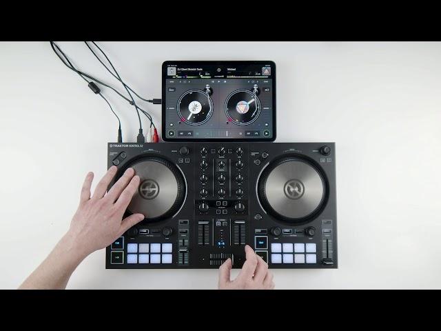 TRAKTOR KONTROL S2 with djay by Algoriddim