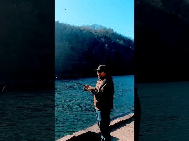 Catching bows at the Beaver Lake Tailwaters 