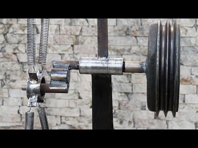 With the help of four springs you can work wonders