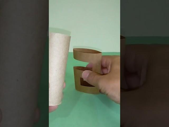 Como fazer o número 2 com rolinho de papel e papelão e materiais recicláveis e descartáveis #shorts