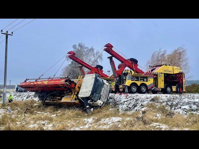 AVOIDING A COLLISION - Saving a 3-axle CONCRETE PUMP weighing 25 tons