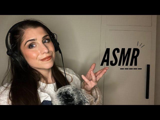 ASMR | What’s in my bag! + some hand sounds / fluffy mic 