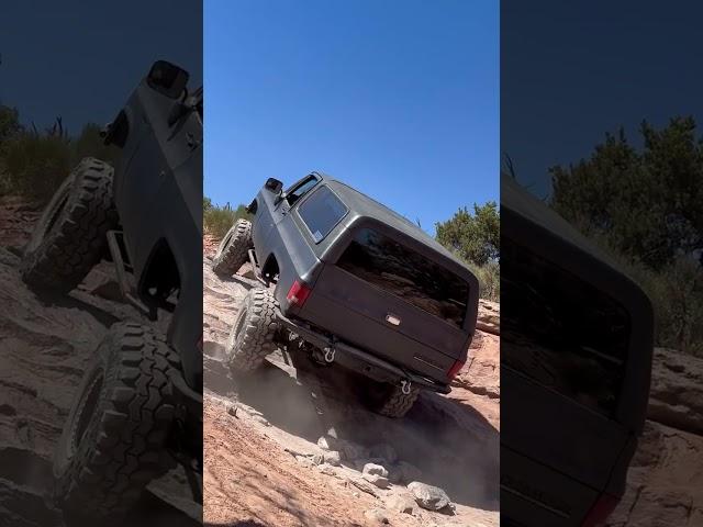 Fullsize Trucks on Moab’s Top of the World Trail