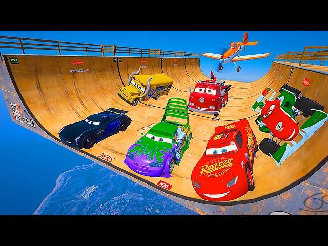 Challenge Disney Crazy Cars Mega Ramp McQueen & Friends Jackson Storm Miss Fritter Plane Dusty Wingo