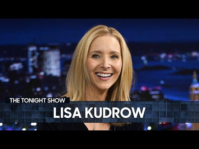 Lisa Kudrow Can't Escape Friends Fans Asking Her to Sing "Smelly Cat," Talks New Show No Good Deed