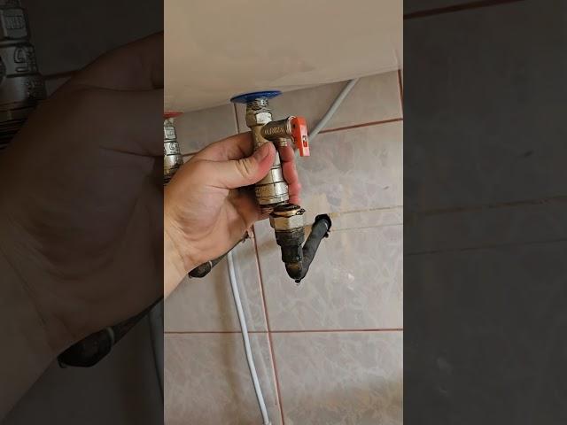 Как слить бойлер??? #бойлер #сантехника #вода