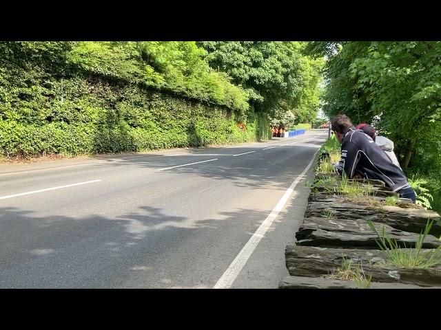 TT 2024 - Leading Riders Supersport Race 1 Power through Greeba