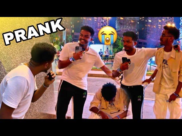 PRANK KII UGU XUMAA ABID MAGAALKA AYAAN UGA  DHUUNTAY KASHKA !!!