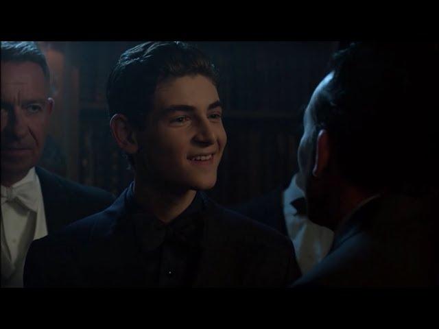 Bruce Wayne buys Ra's Al Ghul's Knife at Auction | Gotham | Season 4 - Episode 3!