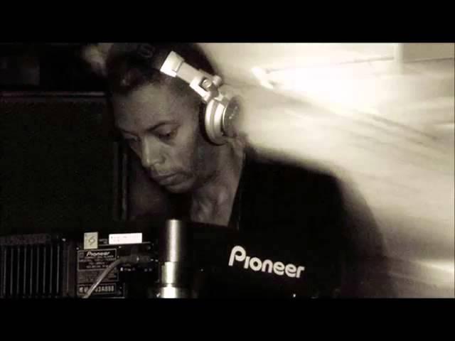 Jeff Mills - Essential Mix BBC - Radio 1 - 09.07.2006