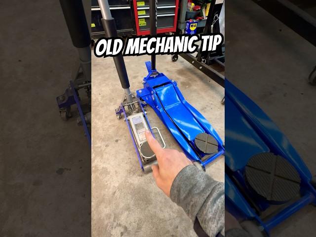 Mechanic Tip : Floor Jack Workshop Safety