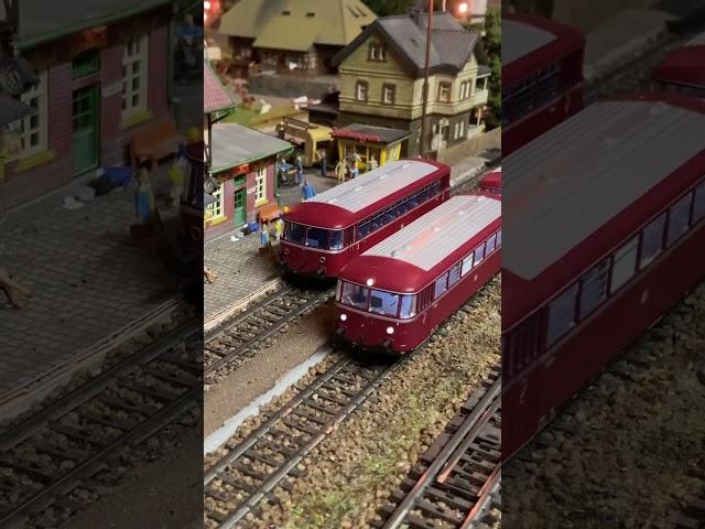 VT 98 fährt ein #märklin #modelleisenbahn #train