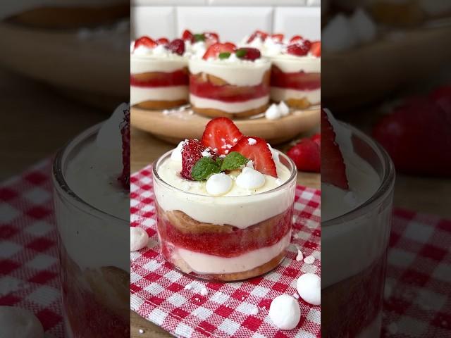 Truskawkowe tiramisu  #tiramisu #strawberry #dessert