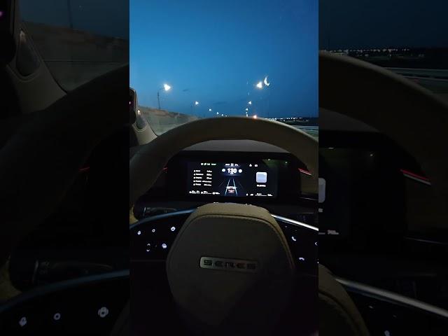 Ехал на автопилоте на AITO SERES M7, чуть не пропустил съезд, заодно проверил тормоза