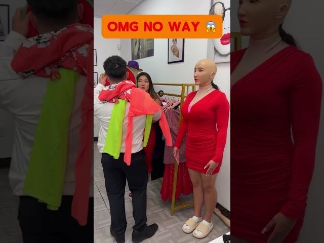 Lady disguises herself and tricks shoppers! 