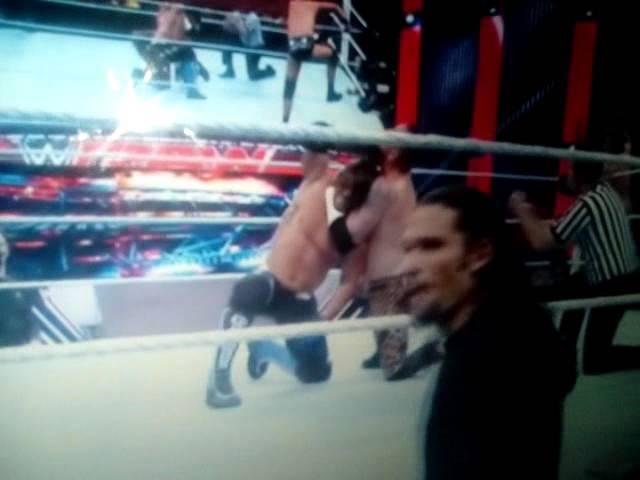 Wwe raw 2/22/16 Y2AJ vs Social Outcast