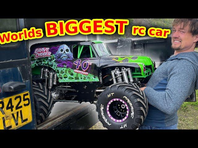 World's Biggest RC Car Extreme Driving