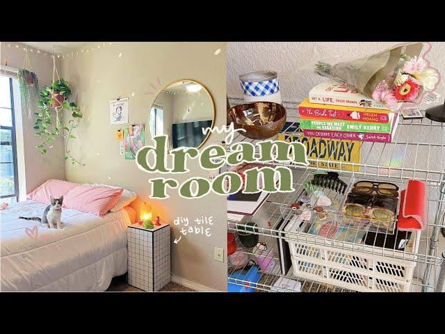 BEDROOM MAKEOVER + TOUR // moving in, decorating, & new kitten