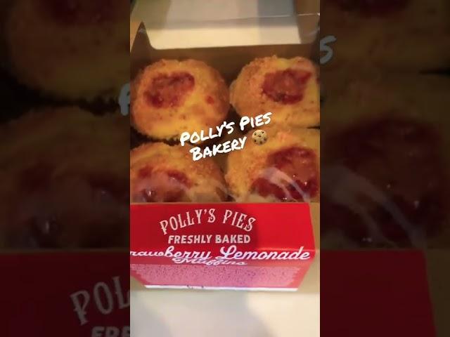 Polly’s Pies Bakery 