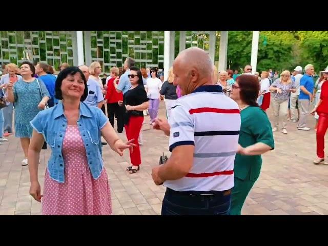 А белый пух летит, летит. 24.05.