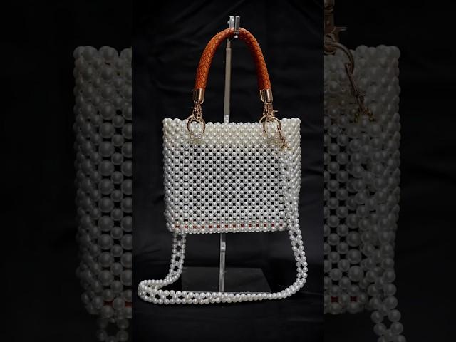 Сумочка в деталях Beaded bag #сумкаизбусин #рекомендации #shorts #fyp #diy #short #handmade #viral