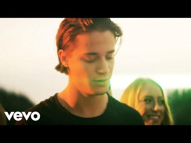 Kygo - Firestone ft. Conrad Sewell (Official Video)