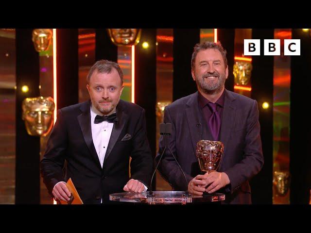 Lee Mack and Chris McCausland make the funniest presenting duo  | The BAFTAS 2022 - BBC