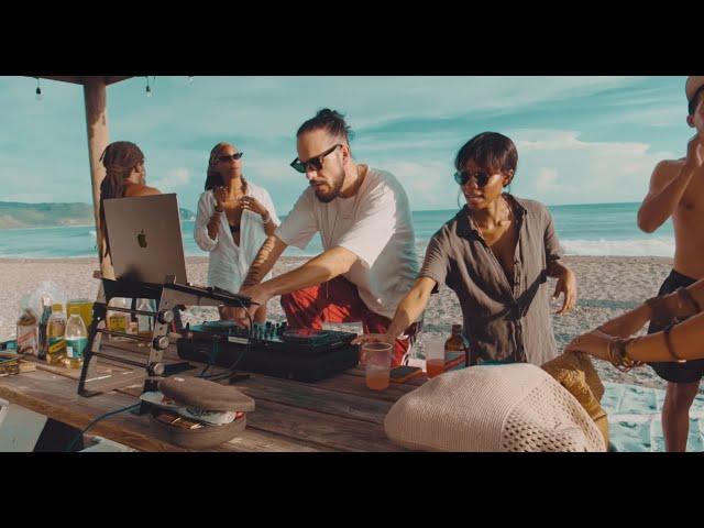 Sunset DJ House Mix w/friends by the beach in Jamaica | Electric Reign 7 | Sherkhan